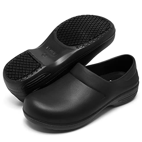 Non-Slip Waterproof Lightweight Comfort Clogs for Women in Healthcare and Food Service